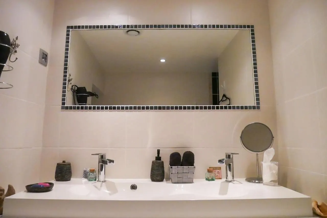 Le Studio - La Roquebrussanne Apartment 0*,  France